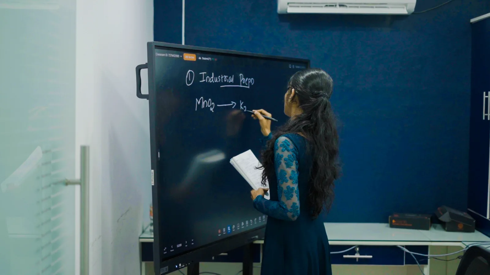 Online Class Studio